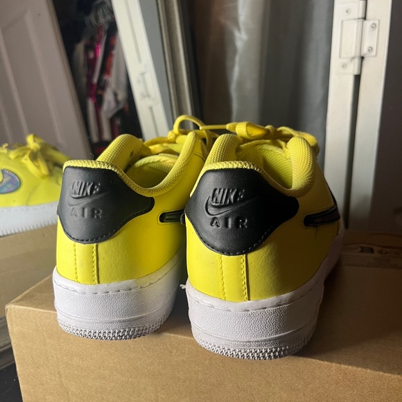 NIKE AIR FORCE 1 LOW - Picture 2 of 5